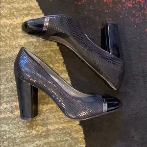 NIB Calvin Klein pumps